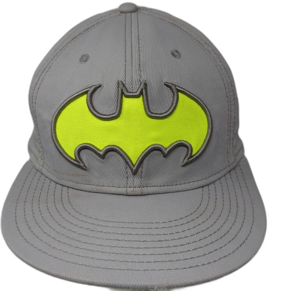 Batman Gray Yellow Baseball Cap One Size Flat Brim Stretch Fit Logo Hat